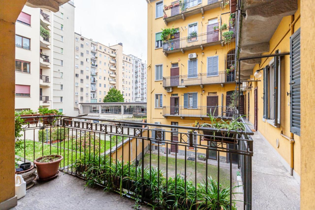 ミラノEasylife - Oasi Urbana In Zona Bocconiアパートメント エクステリア 写真