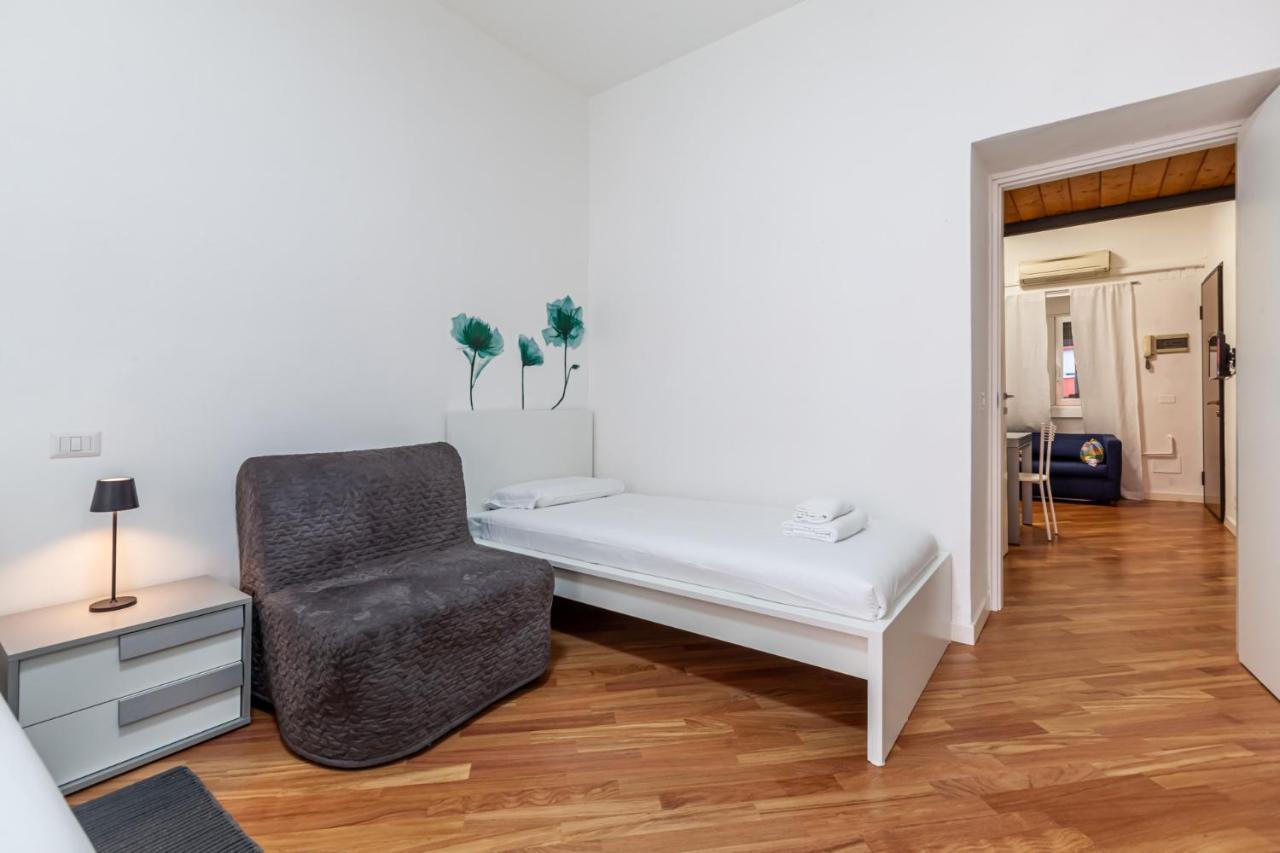 ミラノEasylife - Oasi Urbana In Zona Bocconiアパートメント エクステリア 写真