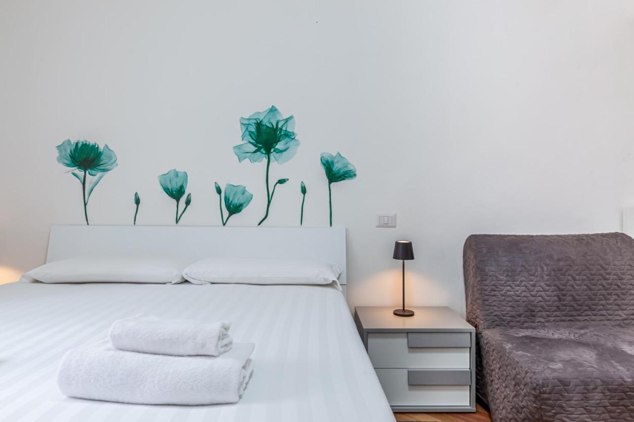 ミラノEasylife - Oasi Urbana In Zona Bocconiアパートメント エクステリア 写真